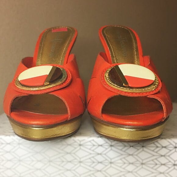 VINCE CAMUTO Peep Toe Slide-on Mules Heels - Size 8 - Picture 6 of 15